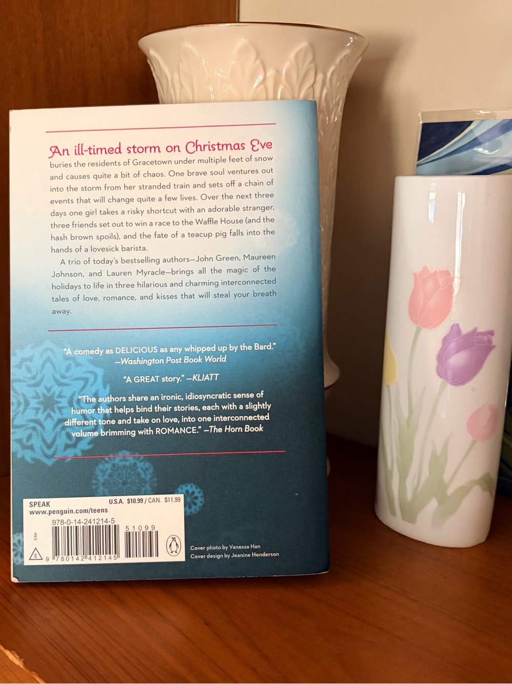 Let It Snow. 3 short stories by John Green, Maureen Johnson & Lauren Myracle - Picture 2 of 2
